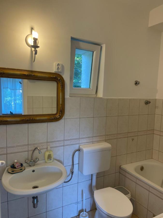 Aparthotel Pelini középső Szentendre Exterior foto